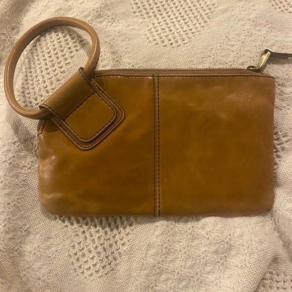 HOBO Handbags - HOBO Tan Leather Wristlet